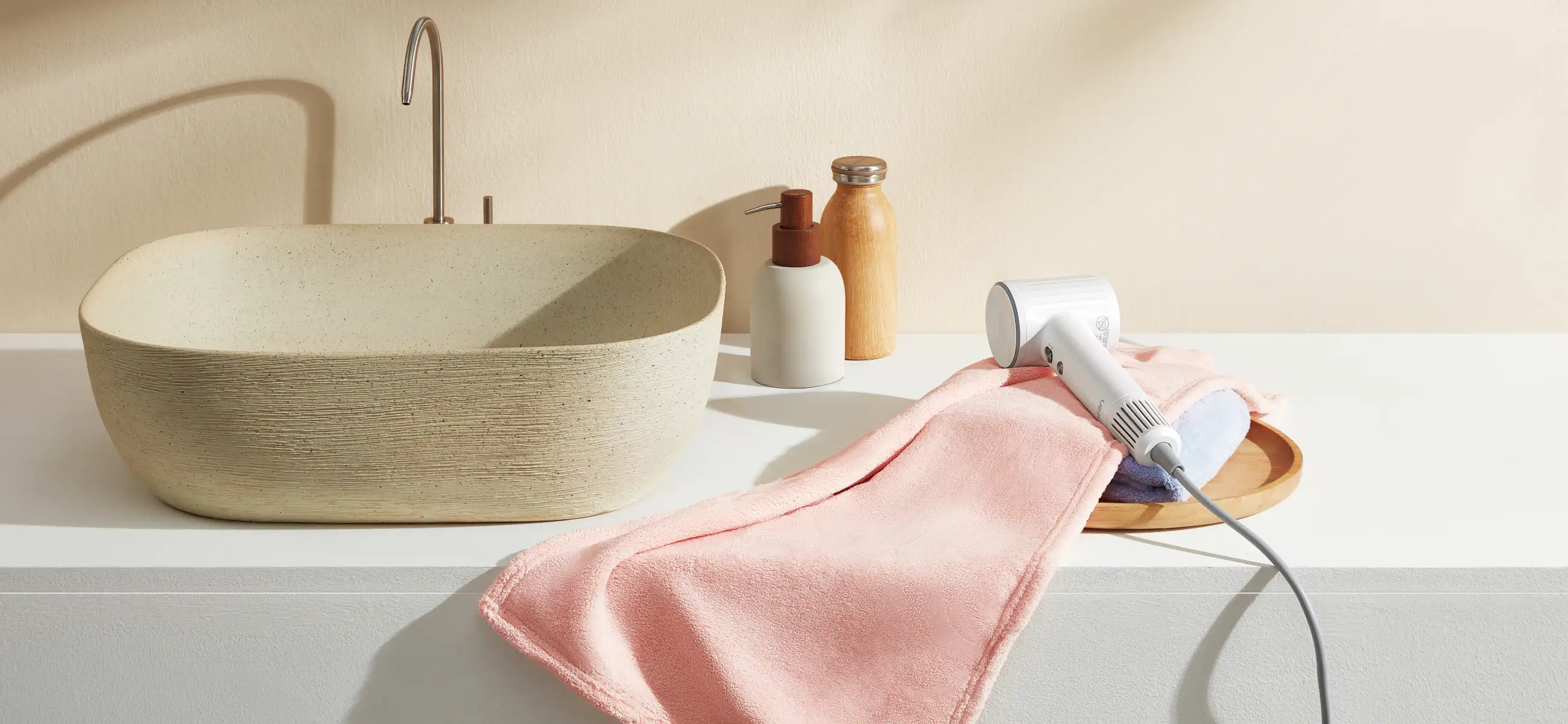 How to correctly clean your hair dryer?