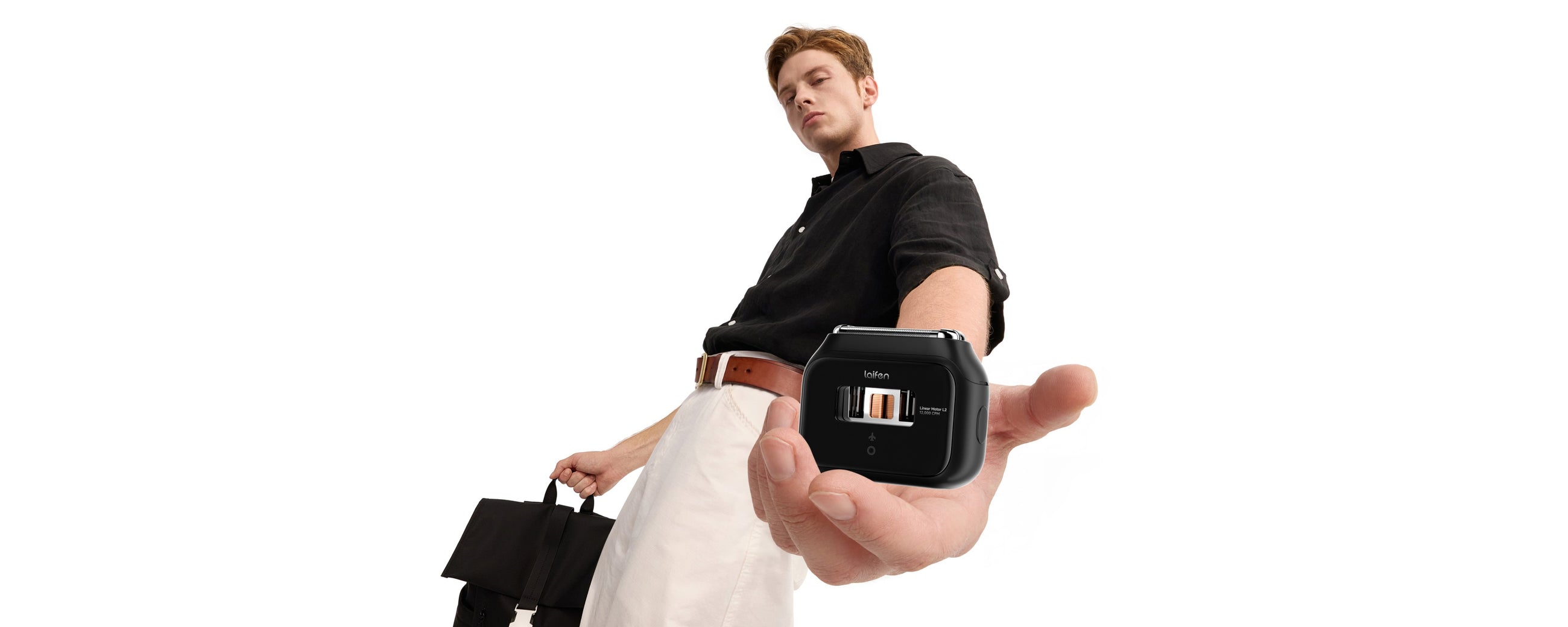 Laifen P3 electric shaver held toward the camera